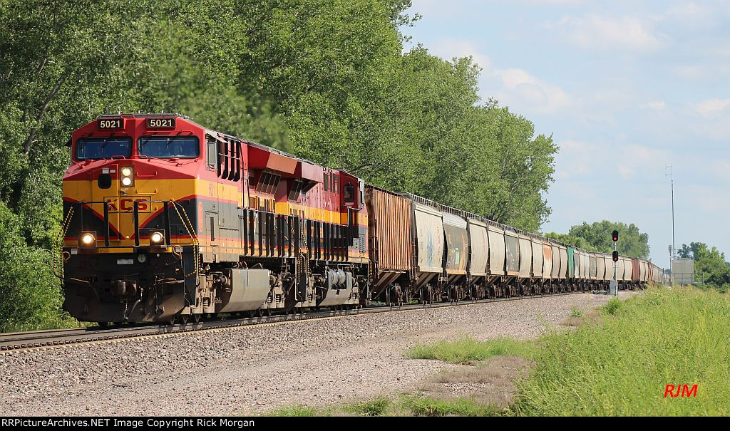 KCS Grain on the BNSF